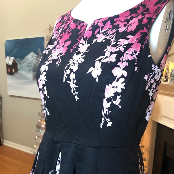 WHBM Fit and Flare Dress - Picture 4 of 6